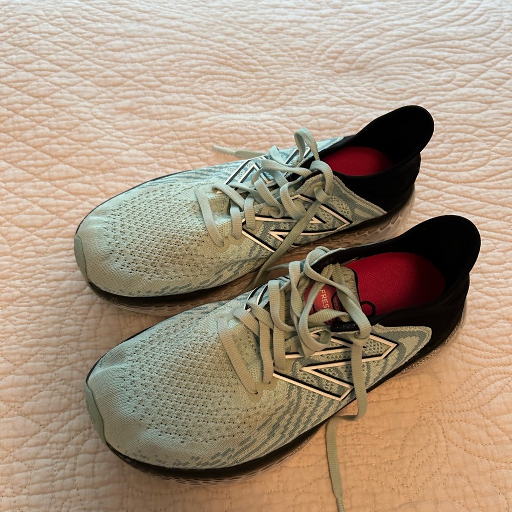 NB Fresh Foam 1080v11 - Picture 6 of 6